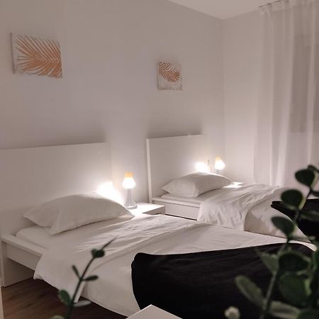 Marija Apartman オシエク エクステリア 写真